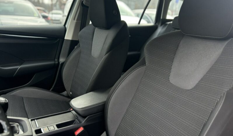 SKODA Octavia  | przedni | Manualna | 115 KM | Szary full