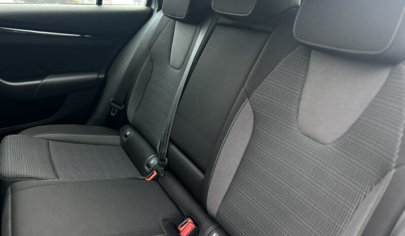 SKODA Octavia  | przedni | Manualna | 115 KM | Szary full