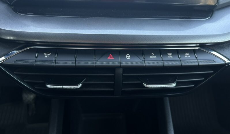 SKODA Octavia  | przedni | Manualna | 110 KM | Niebieski full