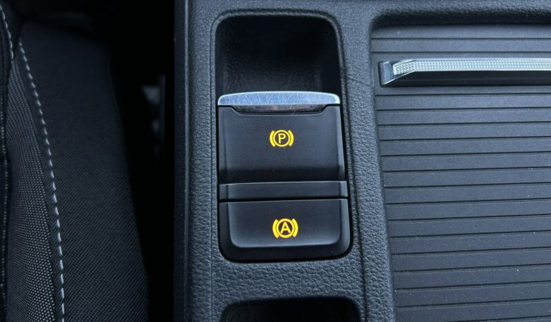 SKODA Octavia  | przedni | Manualna | 110 KM | Niebieski full