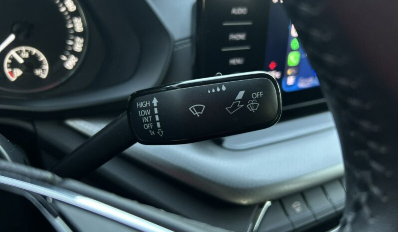 SKODA Octavia  | przedni | Manualna | 110 KM | Niebieski full