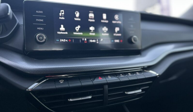 SKODA Octavia  | przedni | Manualna | 110 KM | Niebieski full