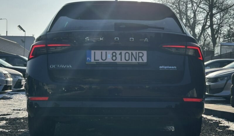 SKODA Octavia  | przedni | Automatyczna | 150 KM | Czarny full