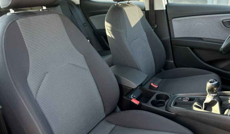 SEAT Leon  | przedni | Manualna | 110 KM | Srebrny full