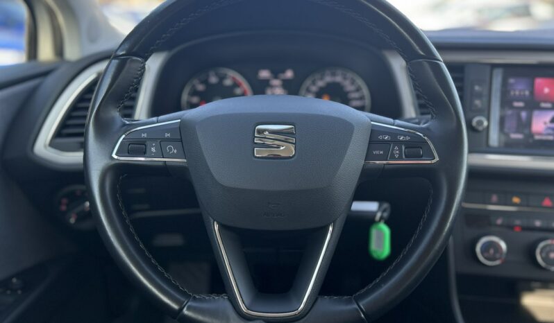 SEAT Leon  | przedni | Manualna | 110 KM | Srebrny full