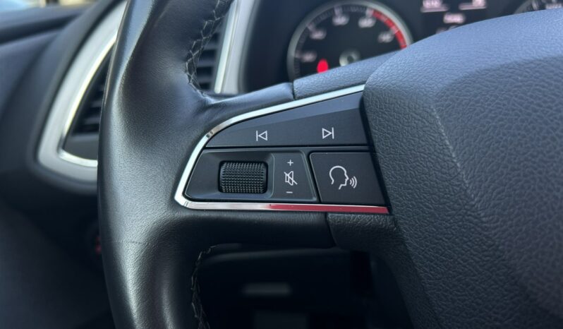 SEAT Leon  | przedni | Manualna | 110 KM | Srebrny full