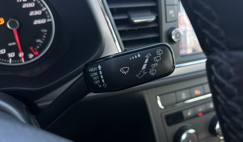 SEAT Leon  | przedni | Manualna | 110 KM | Srebrny full