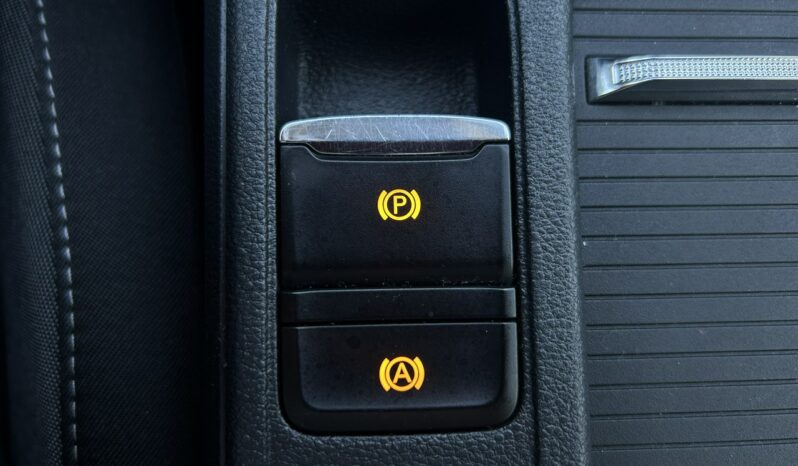 SKODA Octavia  | przedni | Automatyczna | 110 KM | Niebieski full