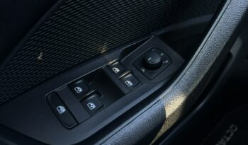 SKODA Octavia  | przedni | Automatyczna | 110 KM | Niebieski full