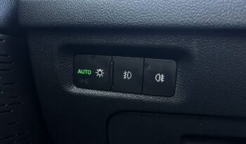 SKODA Octavia  | przedni | Automatyczna | 110 KM | Niebieski full