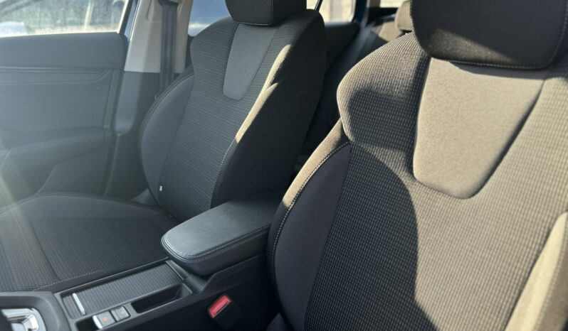 SKODA Octavia  | przedni | Automatyczna | 110 KM | Niebieski full