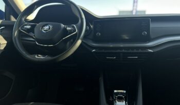 SKODA Octavia  | przedni | Automatyczna | 110 KM | Niebieski full