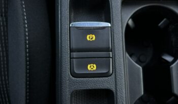 SKODA Octavia  | przedni | Automatyczna | 110 KM | Niebieski full