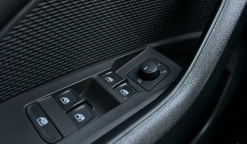 SKODA Octavia  | przedni | Automatyczna | 110 KM | Niebieski full