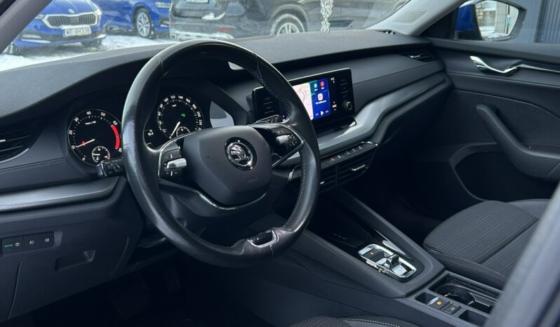 SKODA Octavia  | przedni | Automatyczna | 110 KM | Niebieski full