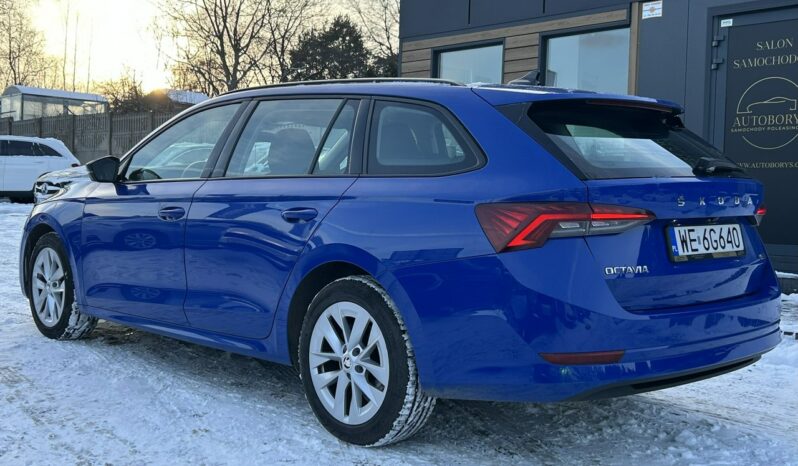 SKODA Octavia  | przedni | Automatyczna | 110 KM | Niebieski full