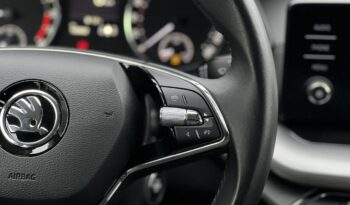 SKODA Octavia  | przedni | Manualna | 115 KM | bialy full