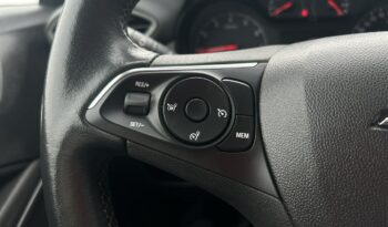 OPEL Crossland X | przedni | Manualna | 130 KM | Srebrny full