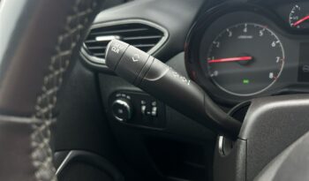 OPEL Crossland X | przedni | Manualna | 130 KM | Srebrny full