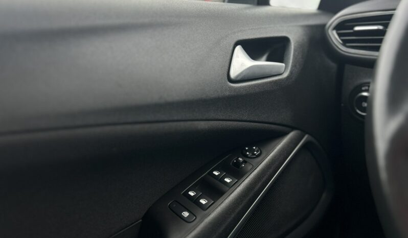 OPEL Crossland X | przedni | Manualna | 130 KM | Srebrny full