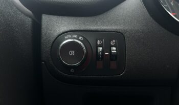 OPEL Crossland X | przedni | Manualna | 130 KM | Srebrny full