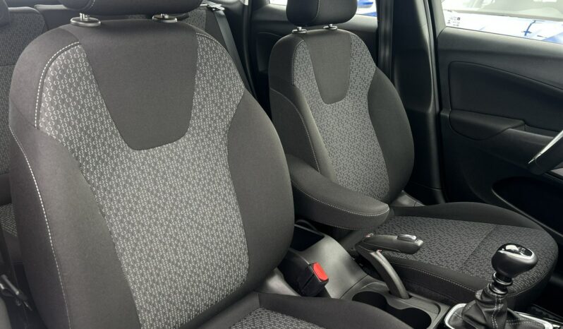 OPEL Crossland X | przedni | Manualna | 130 KM | Srebrny full