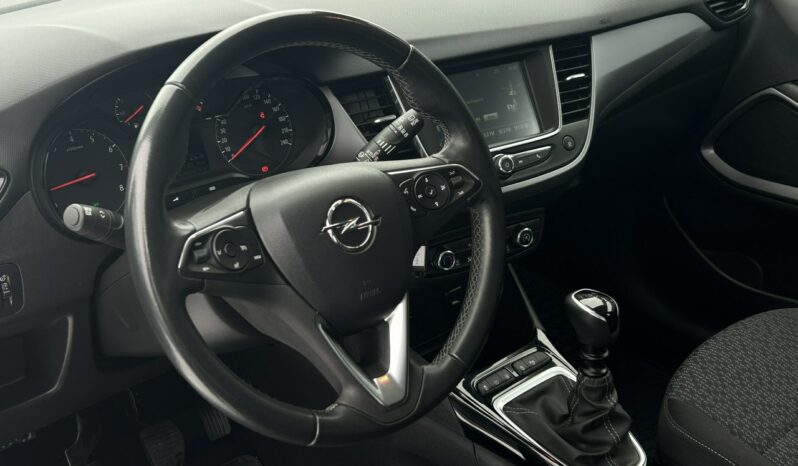 OPEL Crossland X | przedni | Manualna | 130 KM | Srebrny full
