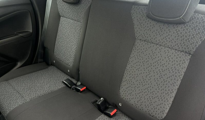 OPEL Crossland X | przedni | Manualna | 130 KM | Srebrny full