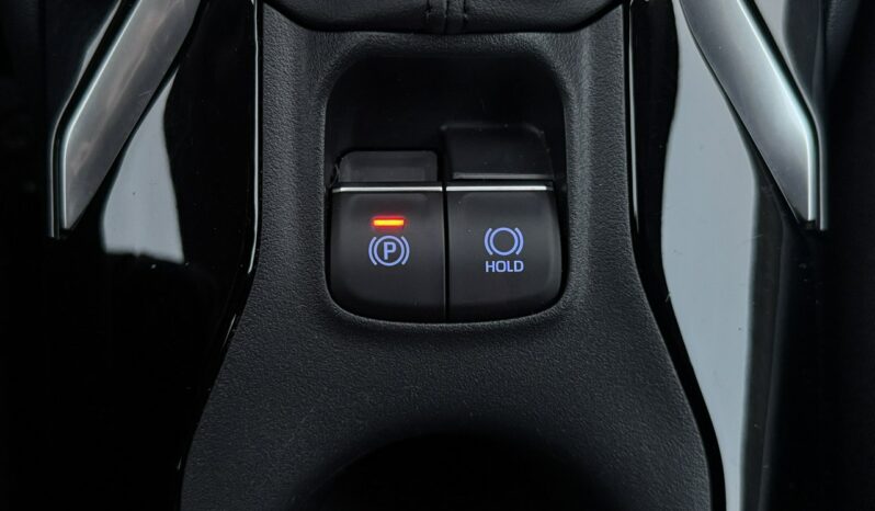 TOYOTA Corolla  | przedni | Automatyczna | 125 KM | bialy full