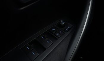 TOYOTA Corolla  | przedni | Automatyczna | 125 KM | bialy full