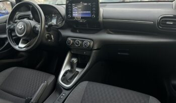 TOYOTA Yaris  | przedni | Automatyczna | 125 KM | Czarny full