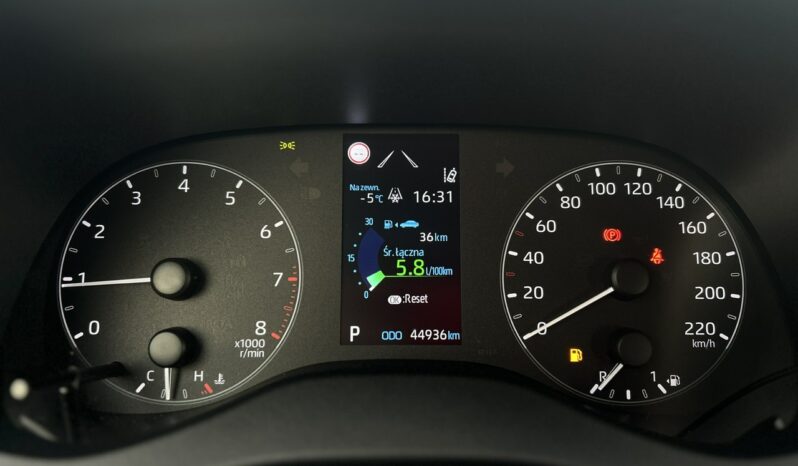 TOYOTA Yaris  | przedni | Automatyczna | 125 KM | Czarny full