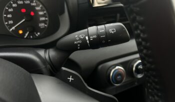 TOYOTA Yaris  | przedni | Automatyczna | 125 KM | Czarny full