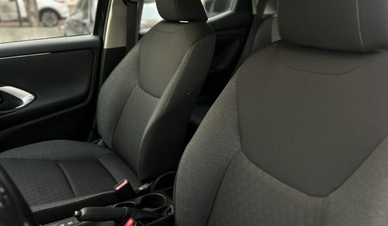 TOYOTA Yaris  | przedni | Automatyczna | 125 KM | Czarny full