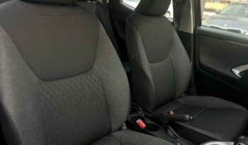 TOYOTA Yaris  | przedni | Automatyczna | 125 KM | Czarny full