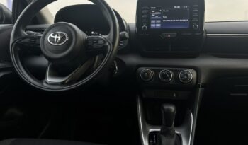 TOYOTA Yaris  | przedni | Automatyczna | 125 KM | Czarny full