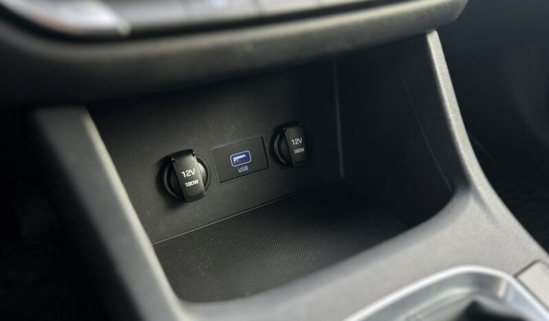 HYUNDAI I30  | przedni | Manualna | 110 KM | Beżowy full