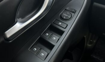 HYUNDAI I30  | przedni | Manualna | 110 KM | Beżowy full