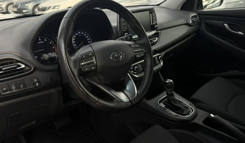 HYUNDAI I30  | przedni | automatyczna_dwusprzeglowa | 120 KM | Srebrny full