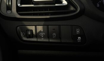 HYUNDAI I30  | przedni | automatyczna_dwusprzeglowa | 120 KM | Srebrny full