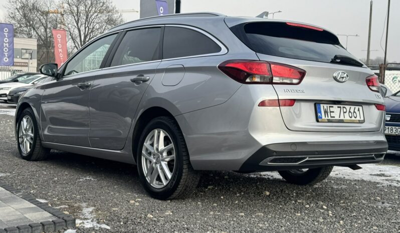 HYUNDAI I30  | przedni | automatyczna_dwusprzeglowa | 120 KM | Srebrny full