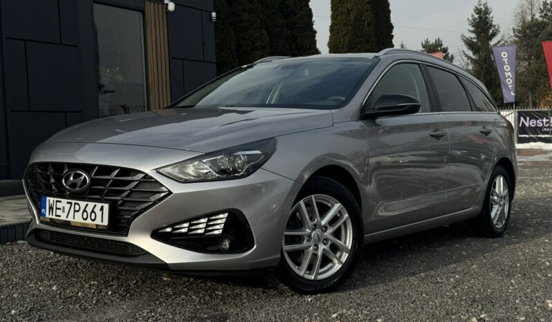 HYUNDAI I30  | przedni | automatyczna_dwusprzeglowa | 120 KM | Srebrny full