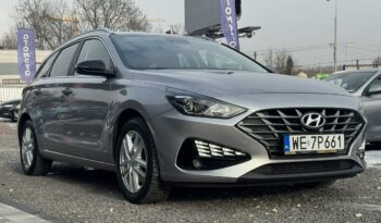 HYUNDAI I30  | przedni | automatyczna_dwusprzeglowa | 120 KM | Srebrny full