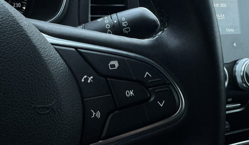 RENAULT Megane  | przedni | Manualna | 140 KM | bialy full