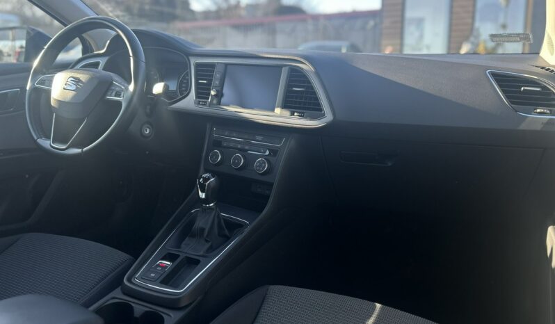 SEAT Leon  | przedni | Manualna | 130 KM | niebieski ciemny full