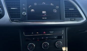 SEAT Leon  | przedni | Manualna | 130 KM | niebieski ciemny full