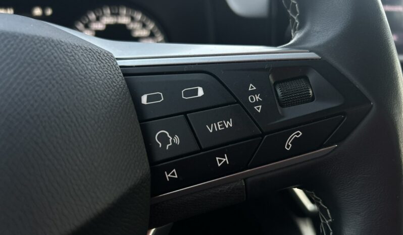 SEAT Leon  | przedni | automatyczna_dwusprzeglowa | 110 KM | bialy full