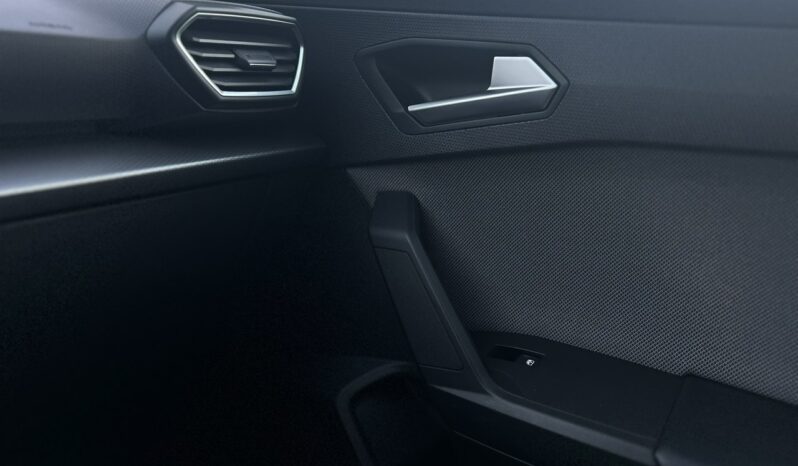 SEAT Leon  | przedni | automatyczna_dwusprzeglowa | 110 KM | bialy full