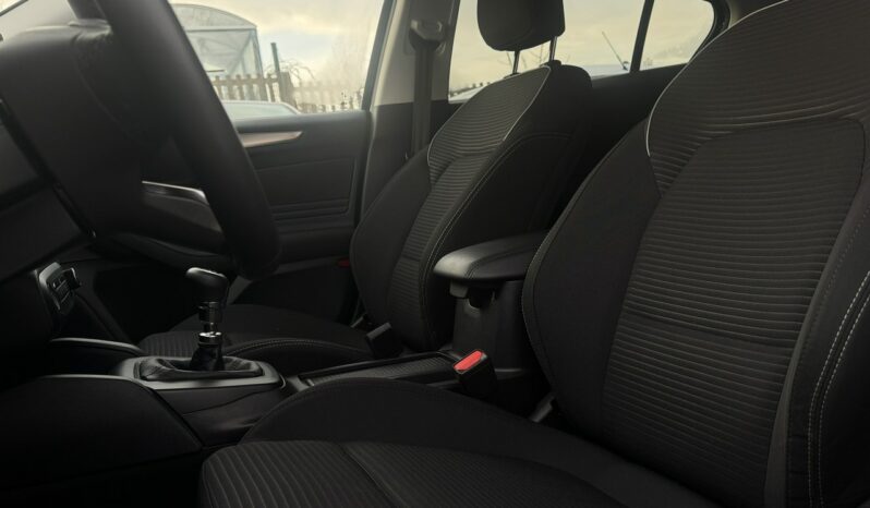 FORD Focus  | przedni | Manualna | 125 KM | Czarny full