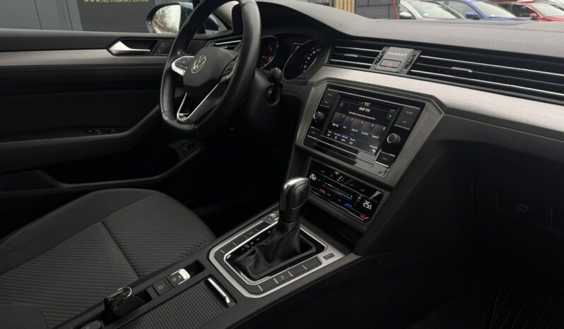 VOLKSWAGEN Passat  | przedni | Automatyczna | 150 KM | inny full